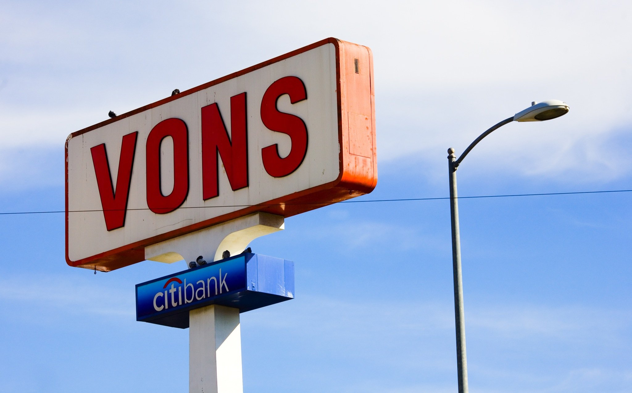 Vons Store